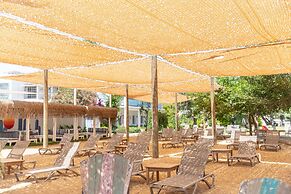 Kefi Beach and Suites