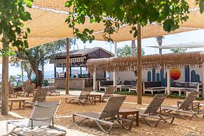 Kefi Beach and Suites