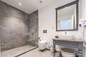 Kefi Beach and Suites