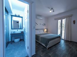 Kefi Beach and Suites