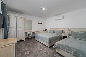 Kefi Beach and Suites