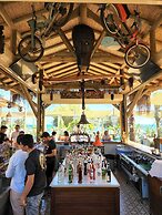 Kefi Beach and Suites