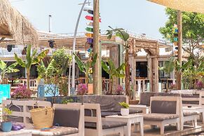 Kefi Beach and Suites