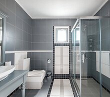 Kefi Beach and Suites