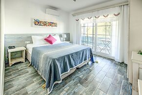 Kefi Beach and Suites