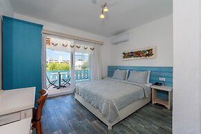 Kefi Beach and Suites