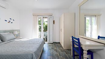 Kefi Beach and Suites