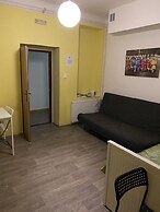 Easy Housing Hostel