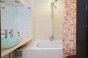 ShortStayPoland Solidarnosci B8