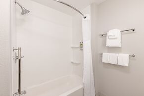 Holiday Inn Express & Suites Rantoul by IHG
