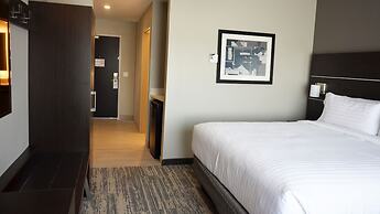 Holiday Inn Express & Suites Jacksonville W - I295 and I10 by IHG
