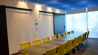 Holiday Inn Express & Suites Jacksonville W - I295 and I10 by IHG