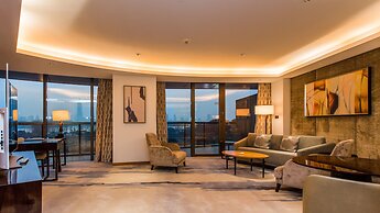 Holiday Inn Nanjing Xuanwu Lake by IHG