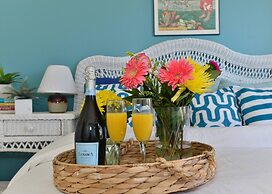 Alexander in the Sun