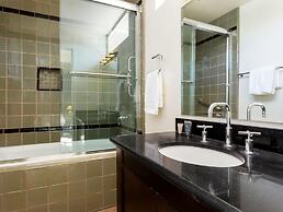 Alexander in the Sun