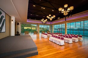 Wyndham Grand Phuket Kalim Bay