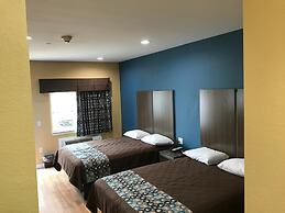 Deluxe Inn & Suites Baytown