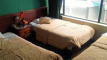 Colony Inn Hotel