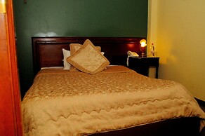 Colony Inn Hotel