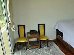 Mai Ngern Mai Thong Resort