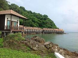 Gem Island Resort & Spa