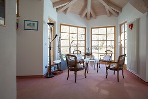 Castelir Suite Hotel