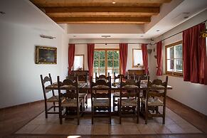 Castelir Suite Hotel