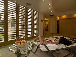 Castelir Suite Hotel