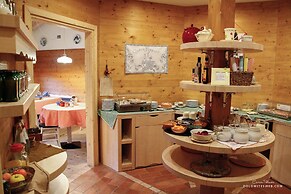 Castelir Suite Hotel