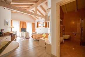 Castelir Suite Hotel
