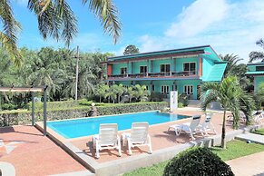 Tum Mai Kaew Resort