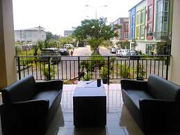 Apartemen The Suites Metro Yudis