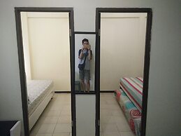 Apartemen The Suites Metro Yudis