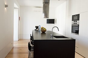 FLORA Chiado Apartments