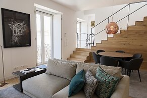 FLORA Chiado Apartments