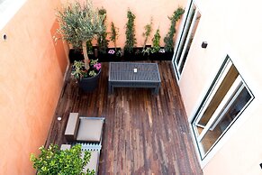 FLORA Chiado Apartments