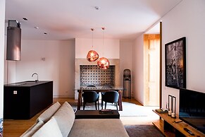 FLORA Chiado Apartments