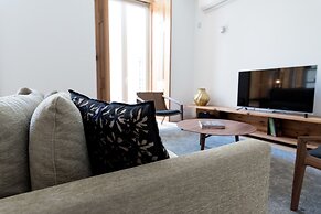 FLORA Chiado Apartments