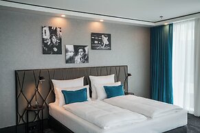 Motel One Berlin - Upper West