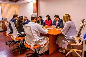 Golden Tulip Headington Ruwi