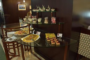 Golden Tulip Headington Ruwi