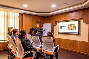 Golden Tulip Headington Ruwi