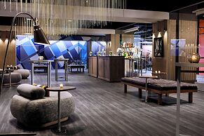 Renaissance Reno Downtown Hotel & Spa