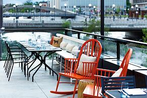 Renaissance Reno Downtown Hotel & Spa