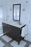 Maison Vivienne Southampton