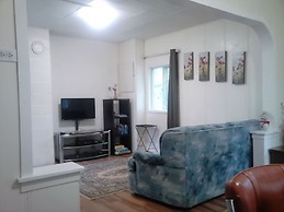 Canora Home Rentals Holiday Cottage