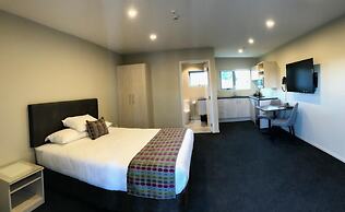 Ellerslie Palms Motel