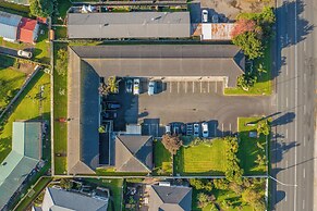 Ellerslie Palms Motel