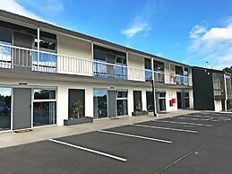 Ellerslie Palms Motel