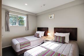 Ellerslie Palms Motel